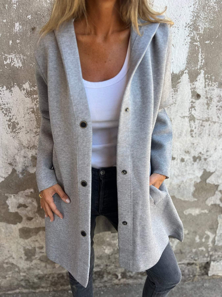 Hanneke™ | Zomerblazer met knopen en capuchon